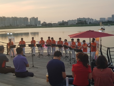 프로그램지원사업 : 인트로와 함께하는 Hey 콘서트